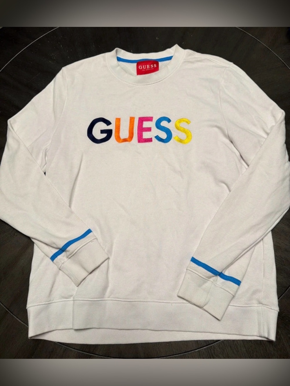 VGC- Large GUESS LOGO White Crewneck Logo Sweatshirt SPOT ON BACK